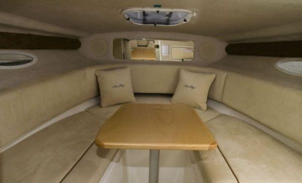 Пластиковый катер Sea Ray 235 Weekender 57190 фото