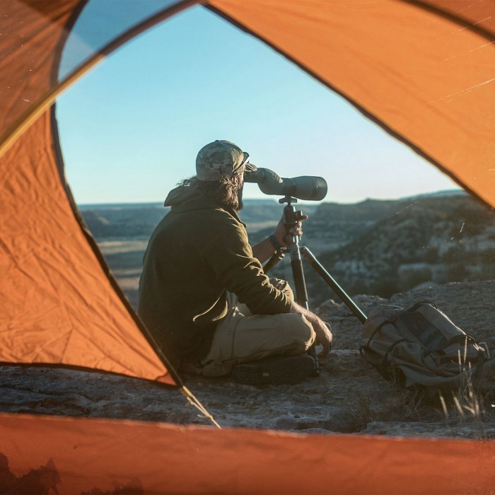 Подзорная труба Атлон Ares G2 UHD 22x65 с апохроматическим объективом, водонепроницаемая, с дальномером